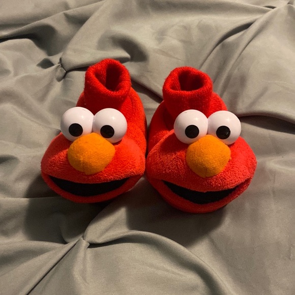 Sesame Street Shoes Sesame Street Elmo Slippers Small 34 Poshmark